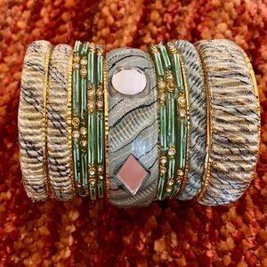 Mint Green Sparkly Bangle Set!